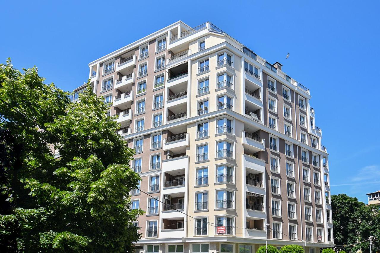 Apartment Chaika 203 *